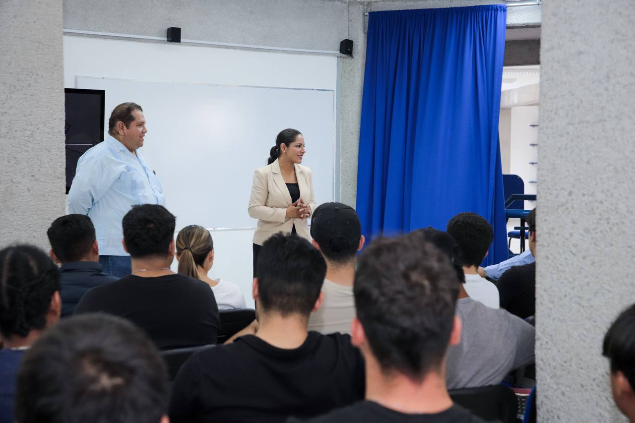 Lupita Cuautle presenta su agenda pública de San Andrés Cholula en la Universidad Madero 