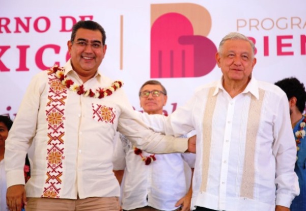 Por: Cortesía Reitera AMLO visita a Puebla para desfile del 5 de Mayo