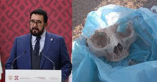 Por: Cortesía Ulises Lara abre las puertas de la FGJ a Ceci Flores para analizar cráneo que mostró en redes