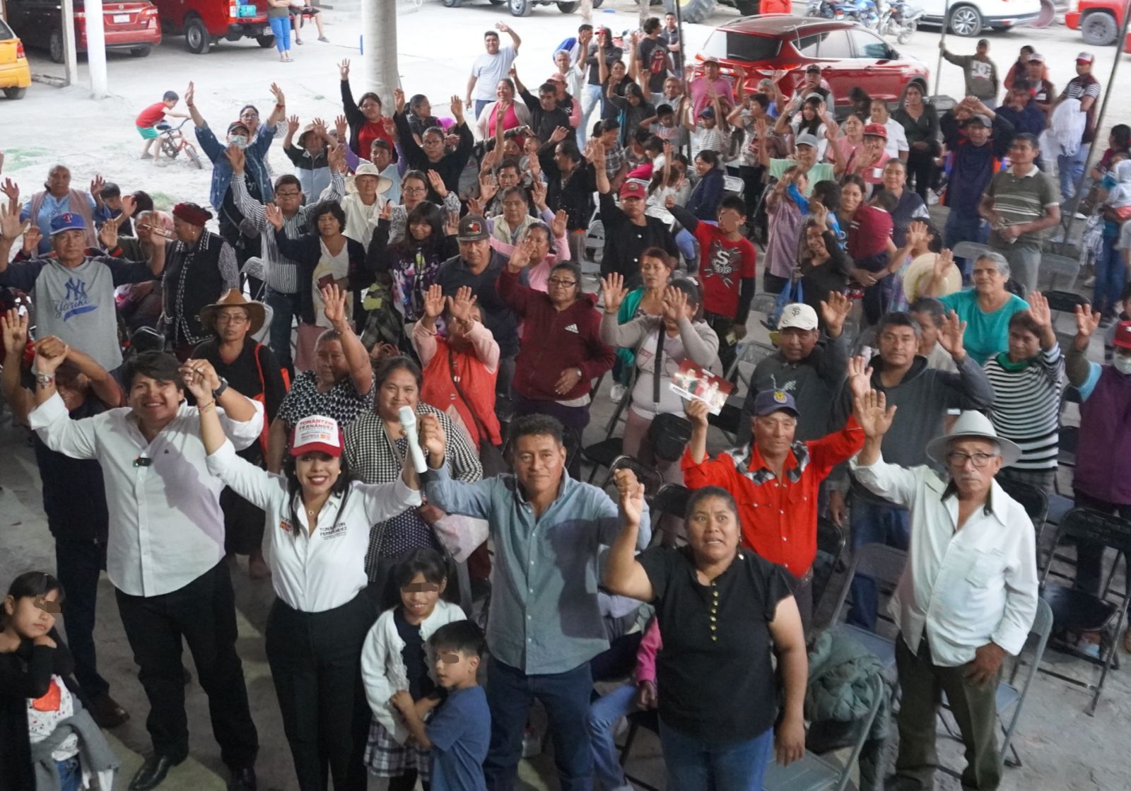Por: Cortesía Lula Pineda Tonantzin Fernández reúne a campesinos de San Pedro Cholula para fortalecer lazos y propuestas