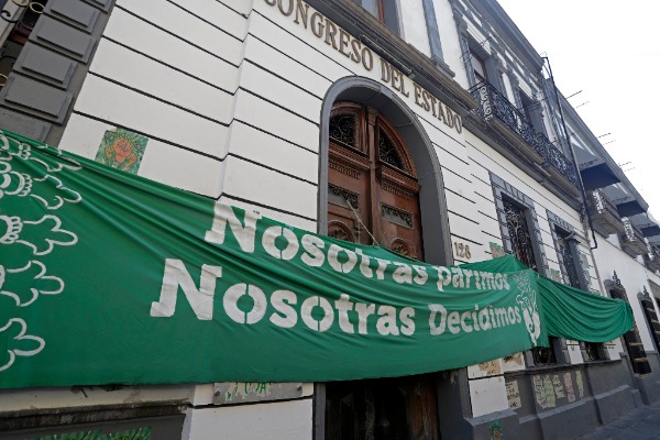 Por: Cortesía Señalan a IMSS de negar aborto a mujeres con amparo