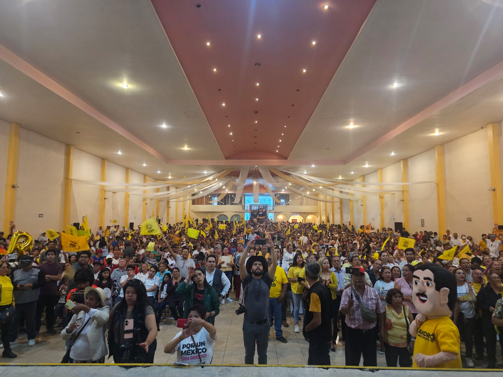 Congrega más de 3 mil 500 chiautempenses Alejandro Netzahualcóyotl en su cierre de campaña