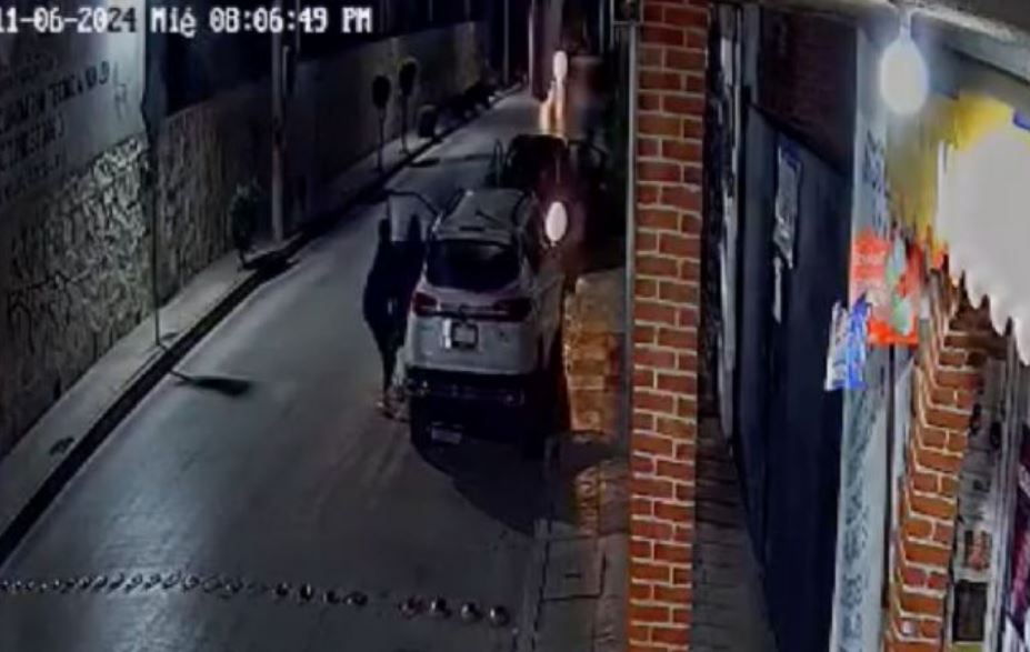 Por: Cortesía Vecino armado frustra robo en Puebla; ladrones huyen ante disparos al aire