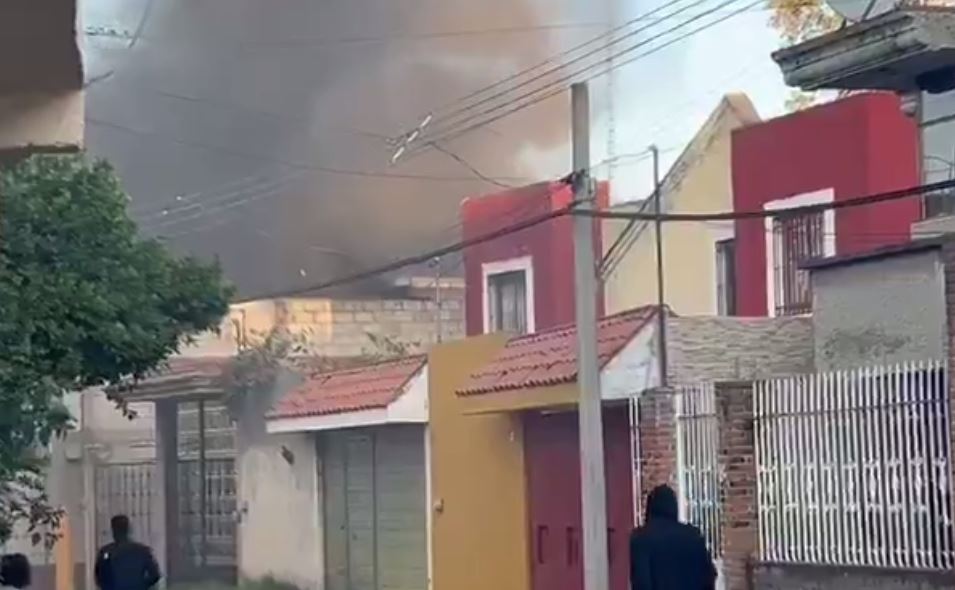 Por: Cortesía Incendio en San Jerónimo Caleras deja un lesionado y pérdidas materiales