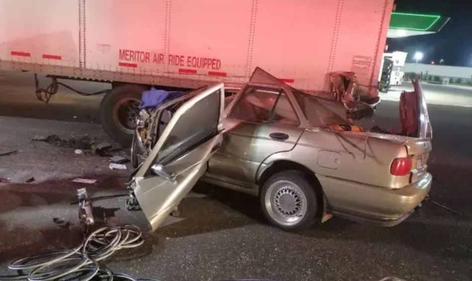 Por: Cortesía Tragedia en la México-Puebla: Mujer muere y hombre queda herido en accidente