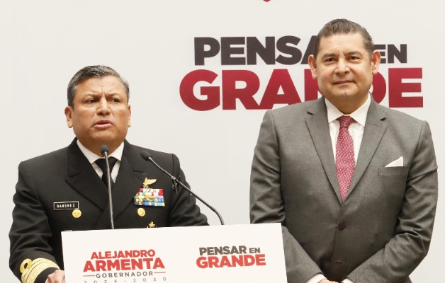 Por: Cortesía Armenta designa a vicealmirante de la Marina al frente de Seguridad Pública