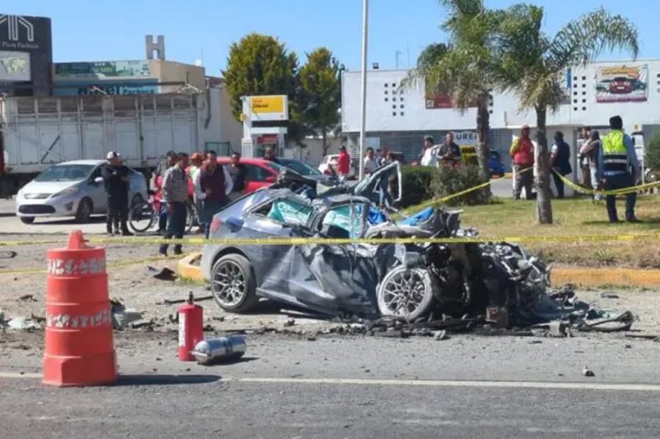 Por: Cortesía Fatal Accidente en México-Pachuca: Audi Choca Contra Camión, Un Muerto