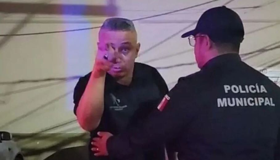 Por: Cortesía Destituyen a jefe policial de Cancún tras amenazar a periodista en video viral