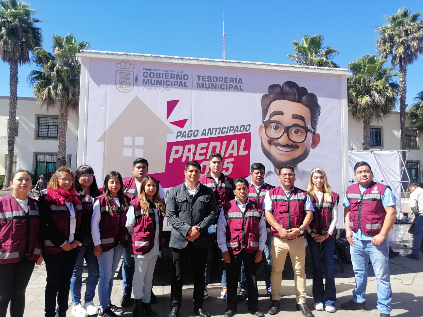 Por: Cortesía Lula Pineda Banderazo a campaña especial de pago predial en Cuautlancingo por el Buen Fin 2024