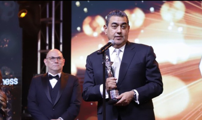 Por: Cortesía Sergio Salomón Céspedes es reconocido como gobernador del año