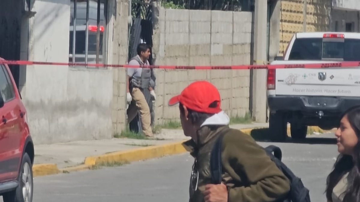 Por: Cortesía Hallan fosa clandestina con cuatro cuerpos en casa de Puebla