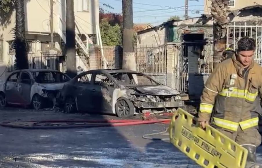 Por: Cortesía Fallecen dos personas y un menor resulta herido tras incendio en Tijuana