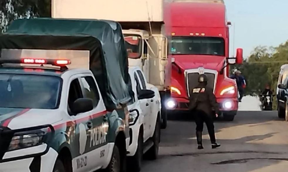 Por: Cortesía Reabren circulación en la México-Querétaro tras accidente; tráfico lento
