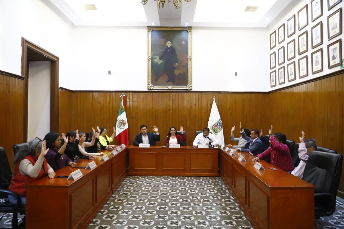Comunicado oficial En sesión extraordinaria se aprobó su nombramiento, tras la renuncia de Joaquín Mexicano