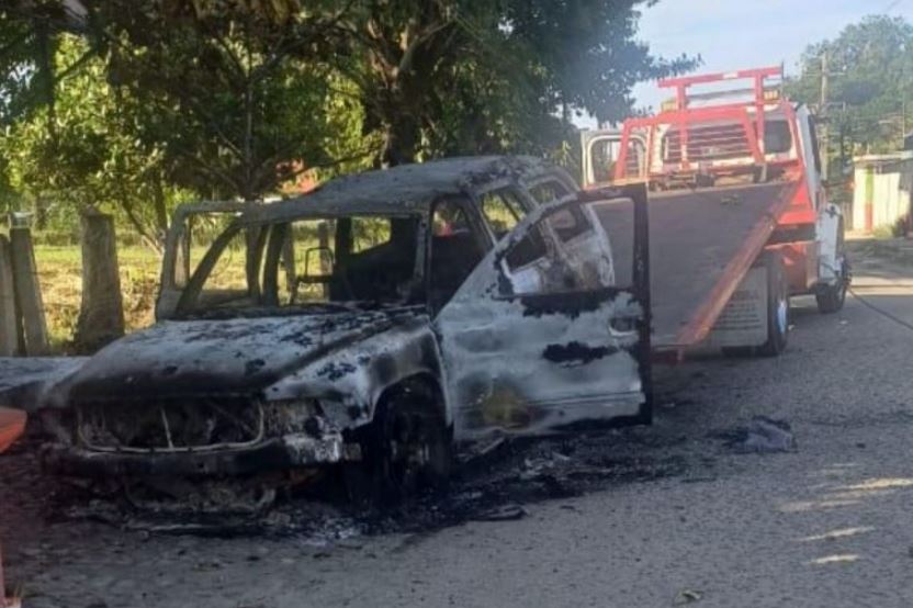 Por: Cortesía Enfrentamiento armado en Mapastepec, Chiapas, deja 2 muertos y vehículos incendiados