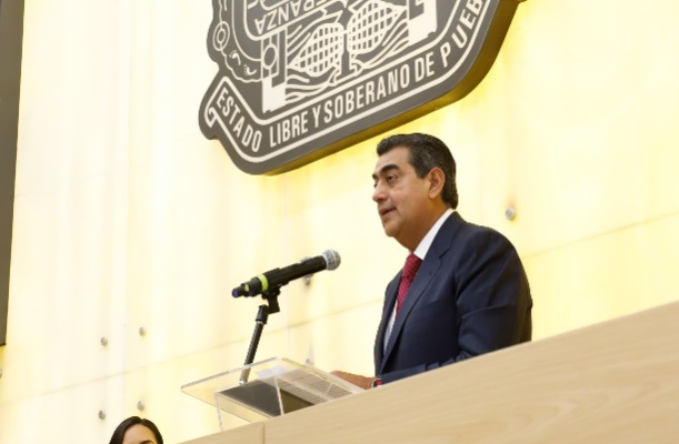 Por: Cortesía Diputados de Puebla reconocen gestión de Sergio Salomón Céspedes en gobierno de Puebla
