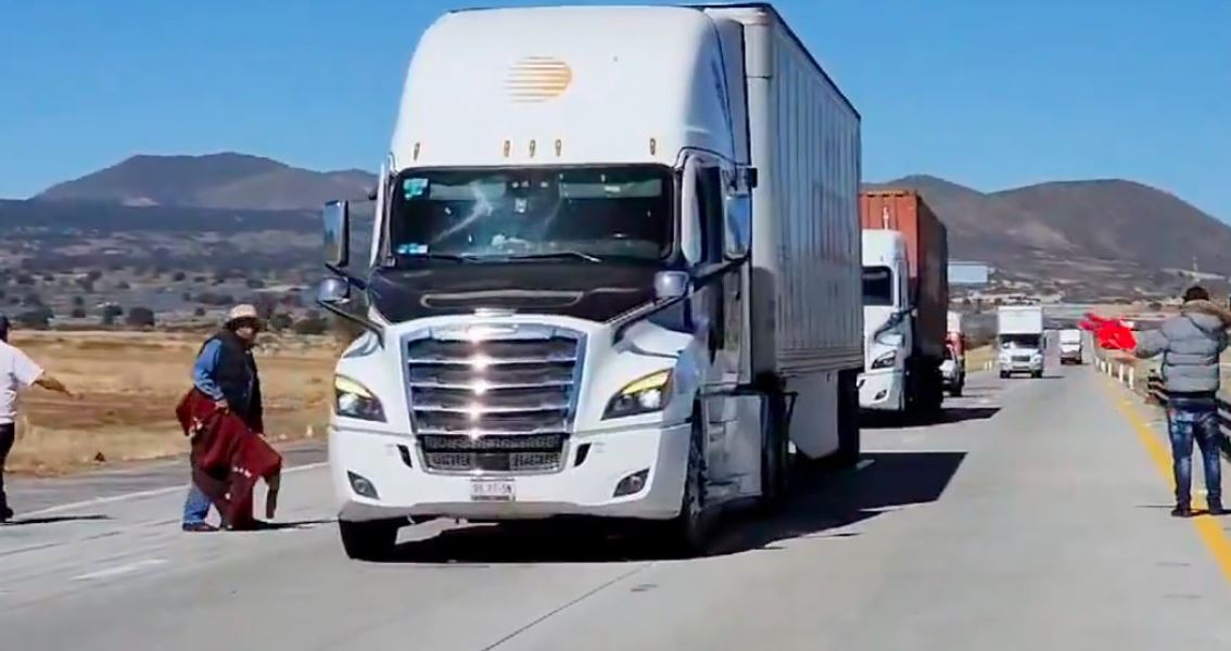 Foto: Cortesía Cierre total del Arco Norte: Manifestantes bloquean autopista en Tlaxcala