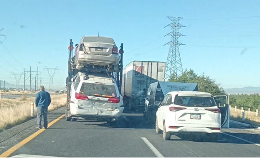 Foto: Cortesía Accidente en la autopista Puebla-Perote: cierre vial y tráfico detenido