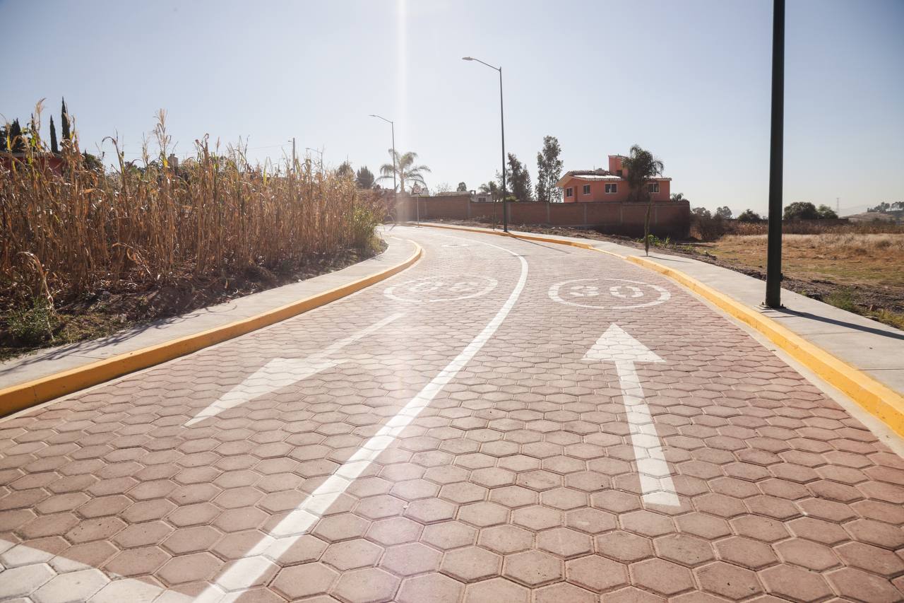 Comunicado oficial Inaugura Lupita Cuautle Torres la rehabilitación de la calle San Francisco Acatepec