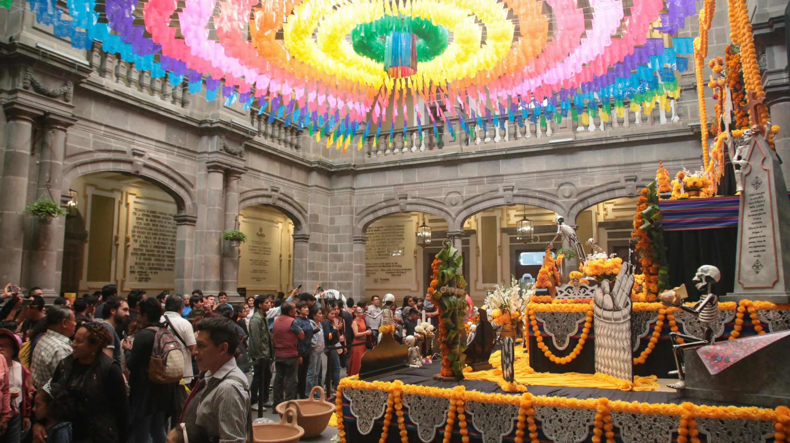 Por: Cortesía Festival "La Muerte es un Sueño" recibe a más de 300 mil visitantes en su XVII edición en Puebla