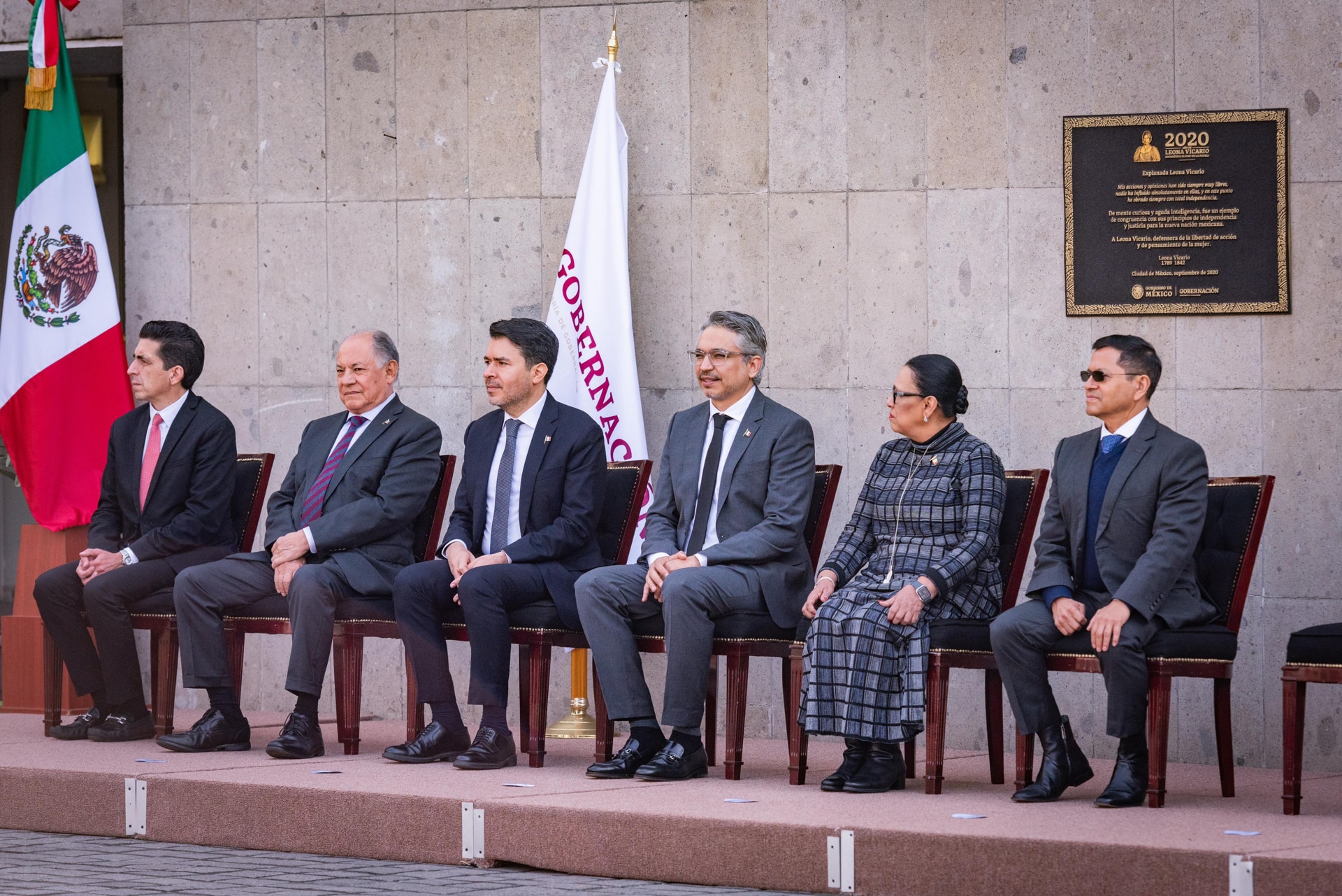 Por: Cortesía Izamiento de bandera: Rosa Icela Rodríguez impulsa valores en escuelas