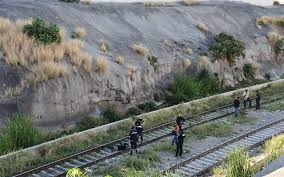 Por: Cortesía Hallan cuerpo en costal junto a vías del tren en Tlaquepaque