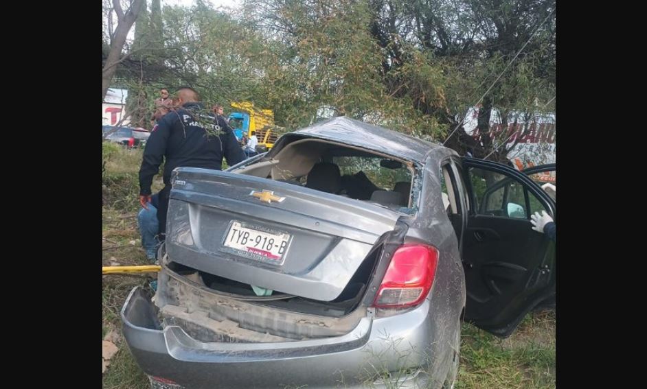 Por: Cortesía Tres lesionados en accidente en carretera Tecamachalco - Cañada Morelos