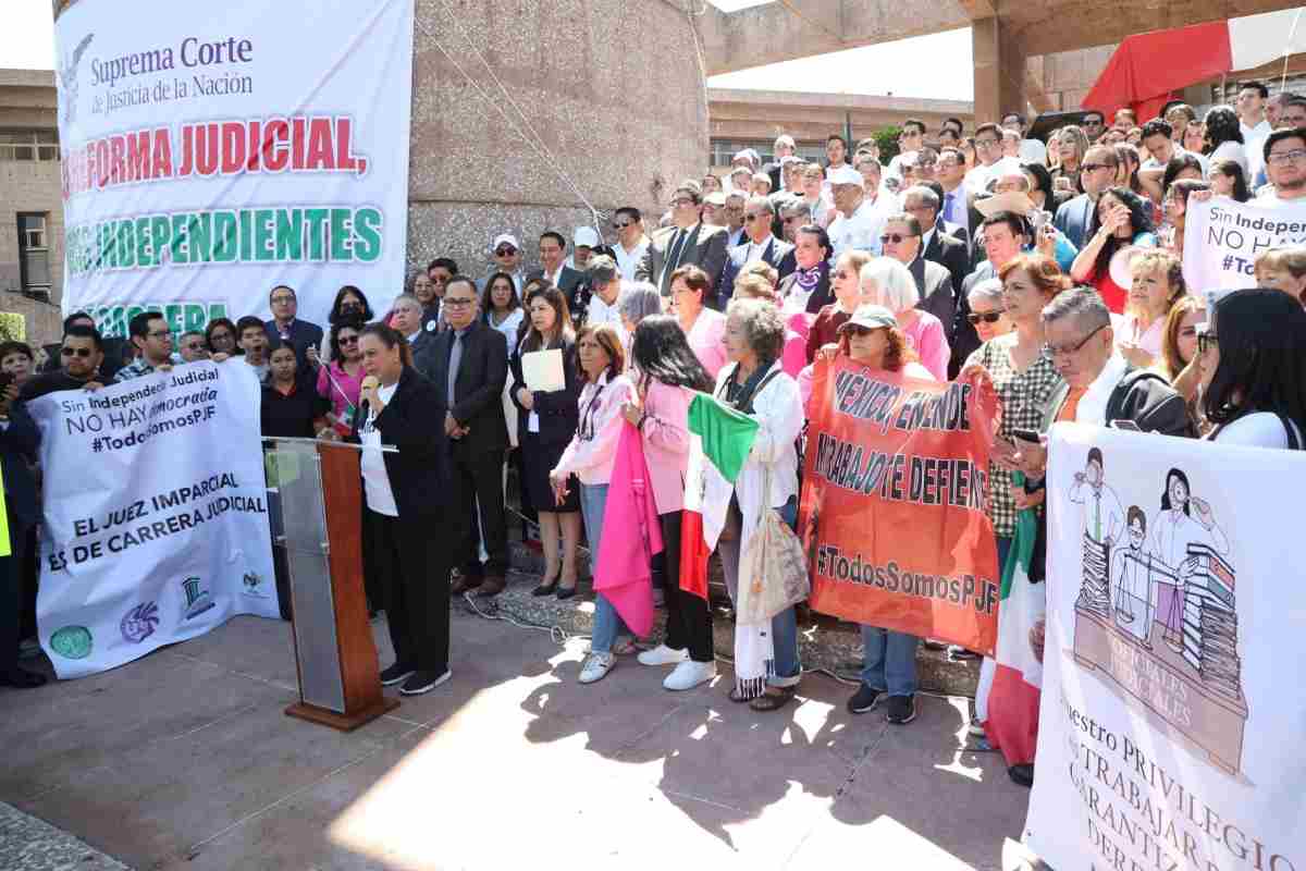 Por: Cortesía Trabajadores del Poder Judicial reanudarán actividades en San Lázaro tras protestas