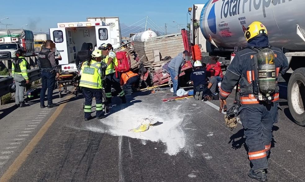 Por: Cortesía Grave accidente en la México-Puebla deja 10 heridos y caos vial en Xonacatepec