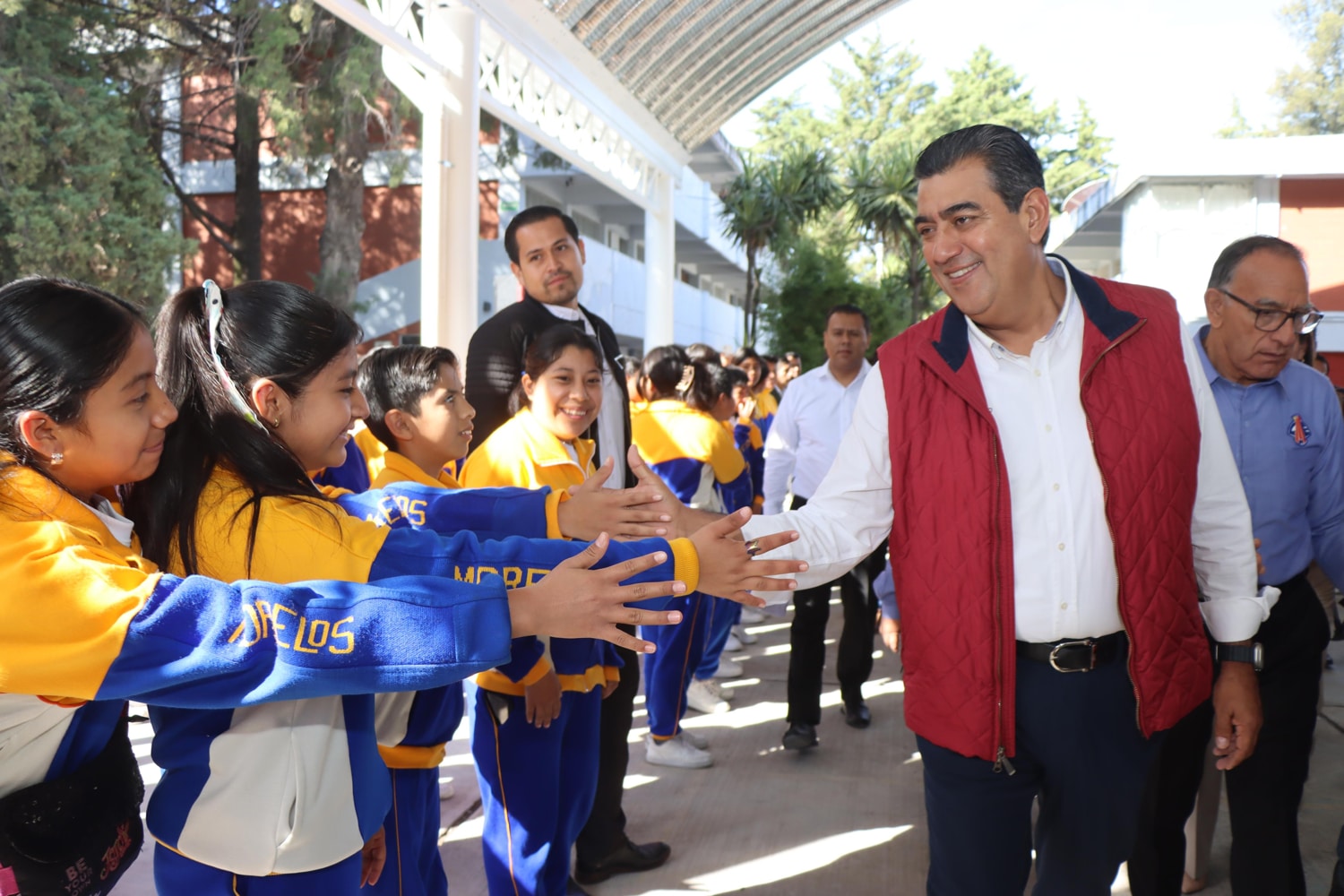 Por: Cortesía Puebla fortalece infraestructura escolar con techados para proteger a estudiantes