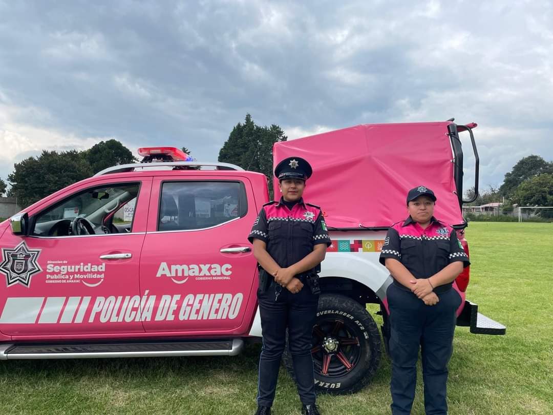 Fortalece Amaxac estrategia de seguridad con vehículos y patrulla rosa 
