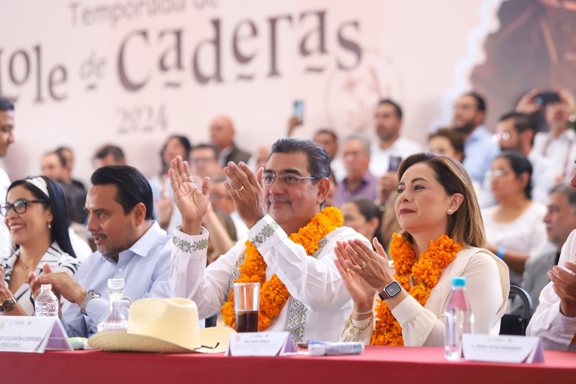Por: Cortesía Sergio Salomón inaugura la temporada de Mole de Caderas 2024 en Puebla
