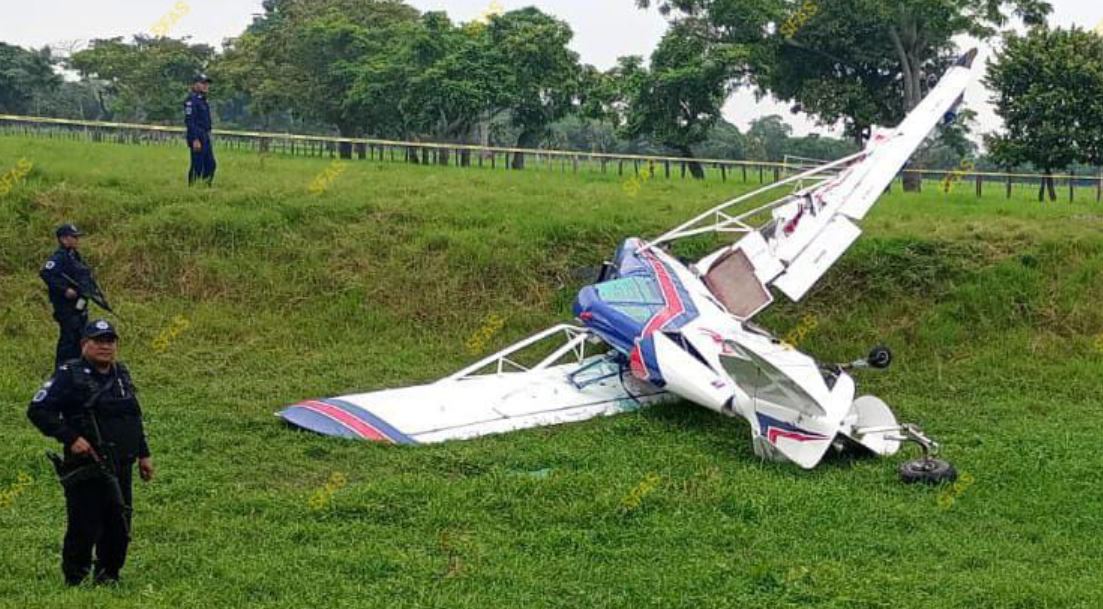 Por: Cortesía Avioneta de fumigación cae en Tabasco: piloto sobrevive con lesiones leves