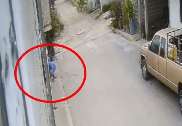 Por: Cortesía Mujer abandona a su bebé en Tecámac: video viral conmueve a redes sociales