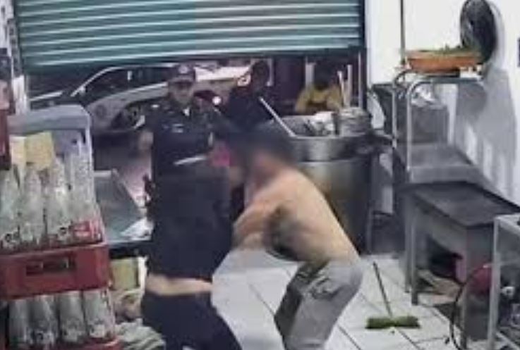 Por: Cortesía Mujer detenida por apuñalar a su esposo en un local de comida en CDMX