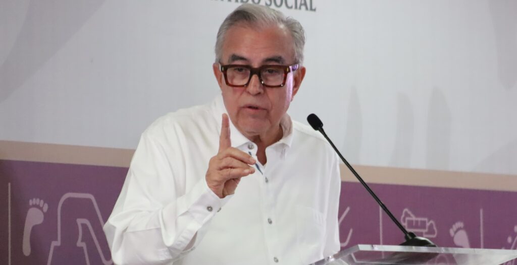 Por: Cortesía Rubén Rocha desmiente rumores sobre su viaje a Estados Unidos y denuncia amenazas