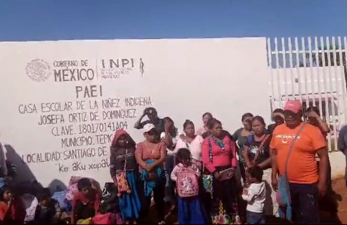 Por: Cortesía Denuncian el retiro de 20 estudiantes indígenas de la Casa Escolar en Tepic