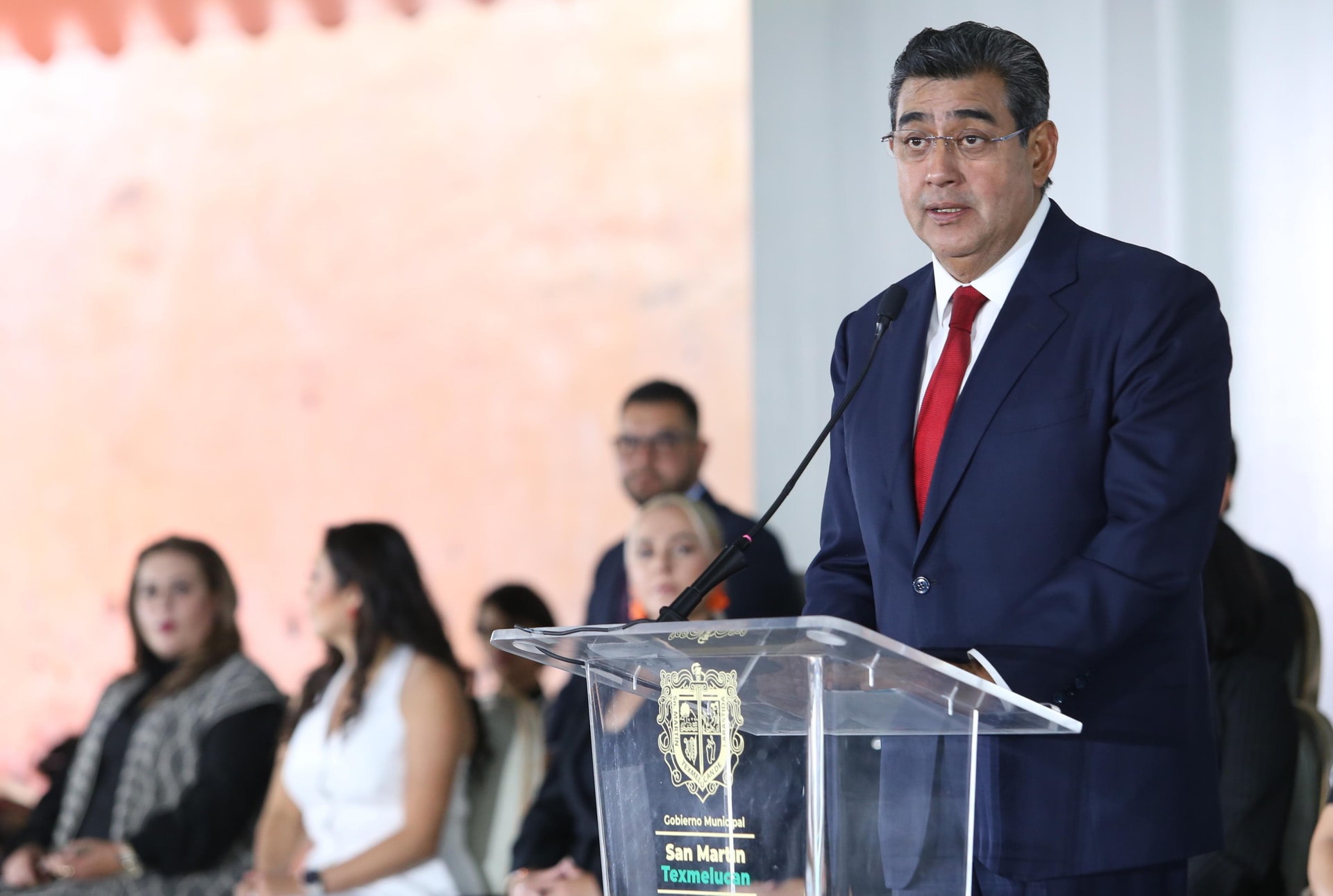 Por: Cortesía Gobernador Sergio Salomón llama a la unidad en tomas de protesta municipales