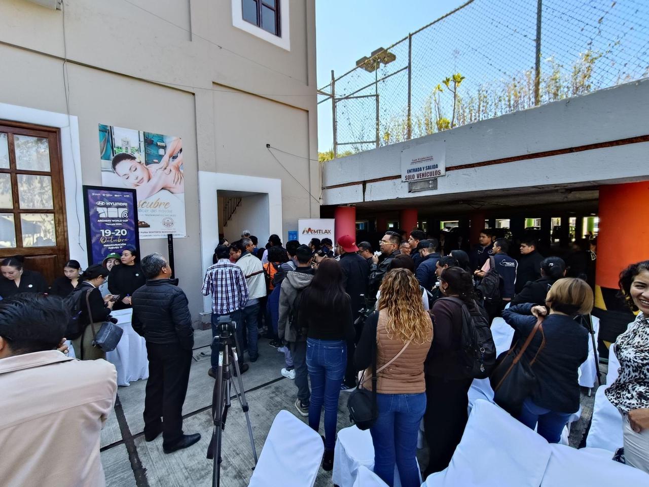 Por: Cortesía Vocero, niega acceso a medios en evento de alcaldes en Tlaxcala