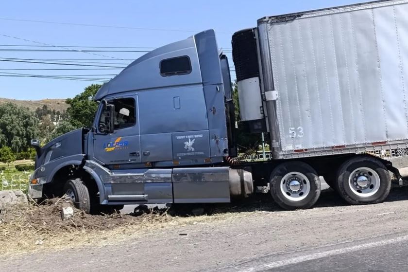 Por: Cortesía Accidente de tráiler en Tlalnepantla genera afectaciones viales