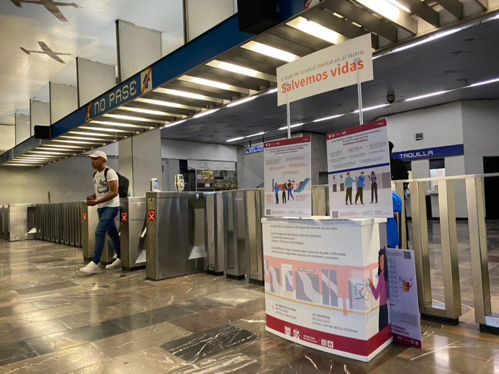 Por: Cortesía El programa "Salvemos Vidas" del Metro ofrece consejería gratuita en salud mental con módulos itinerantes