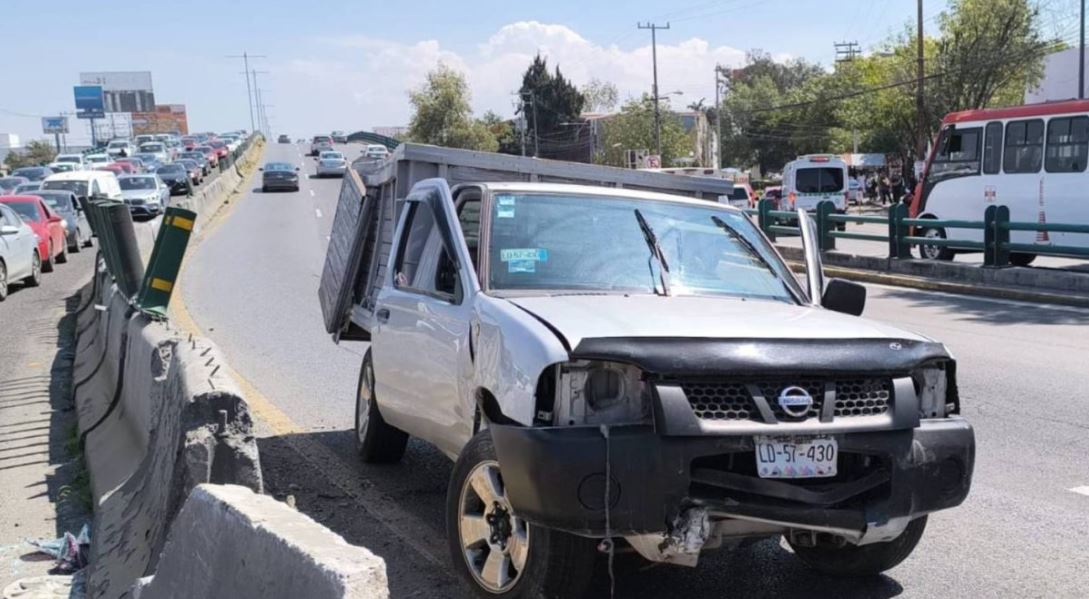 Por: Cortesía Accidente en Paseo Tollocan causa congestión y afecta el tránsito