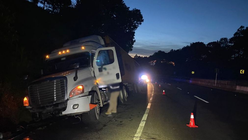 Por: Cortesía Cierre parcial de la autopista Perote-Banderilla en Veracruz hoy