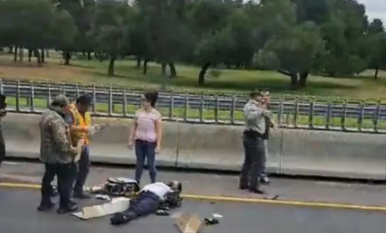 Por: Cortesía Motociclista herido de gravedad tras derrape en la autopista México-Pachuca