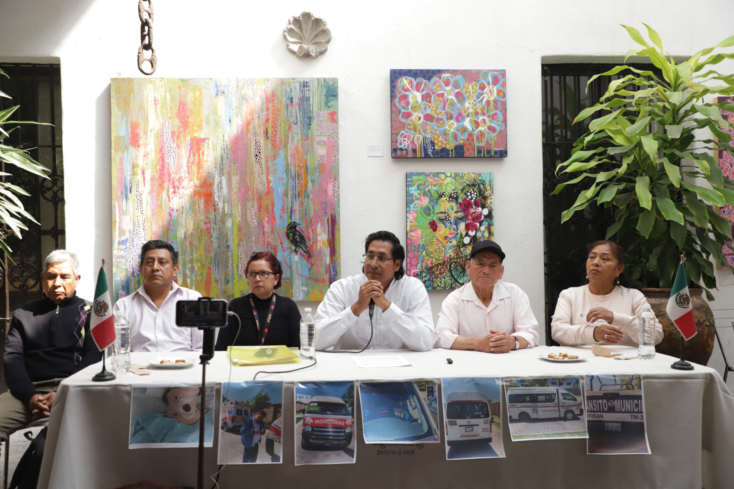 Por: Cortesía Denuncian al chofer de Movilomas y a Seguros Banorte por accidente que dejó a cuatro pasajeras lesionadas