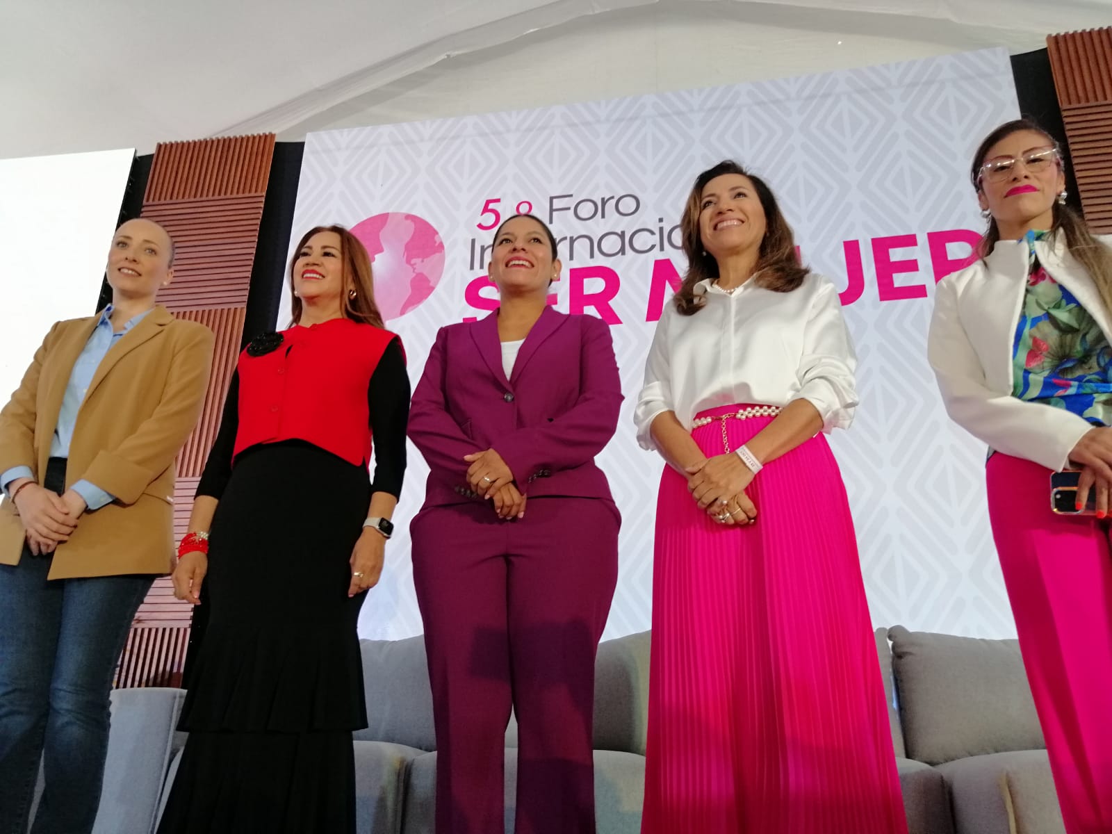 Por: Cortesía Lula Pineda Quinta Edición del Foro Internacional Ser Mujer en San Andrés Cholula