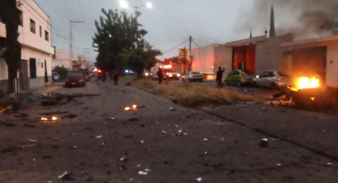 Por: Cortesía Explosión de coche bomba en Acámbaro deja 3 heridos y daños materiales