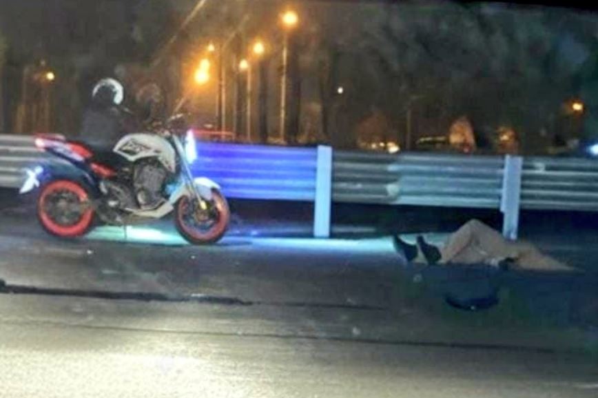 Por: Cortesía Motociclista derrapa gravemente en la México-Puebla por obras no señalizadas