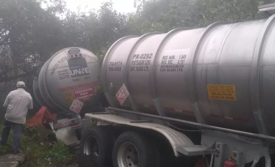 Por: Cortesía Derrumbe en la autopista Puebla-Orizaba genera cierre y contraflujo