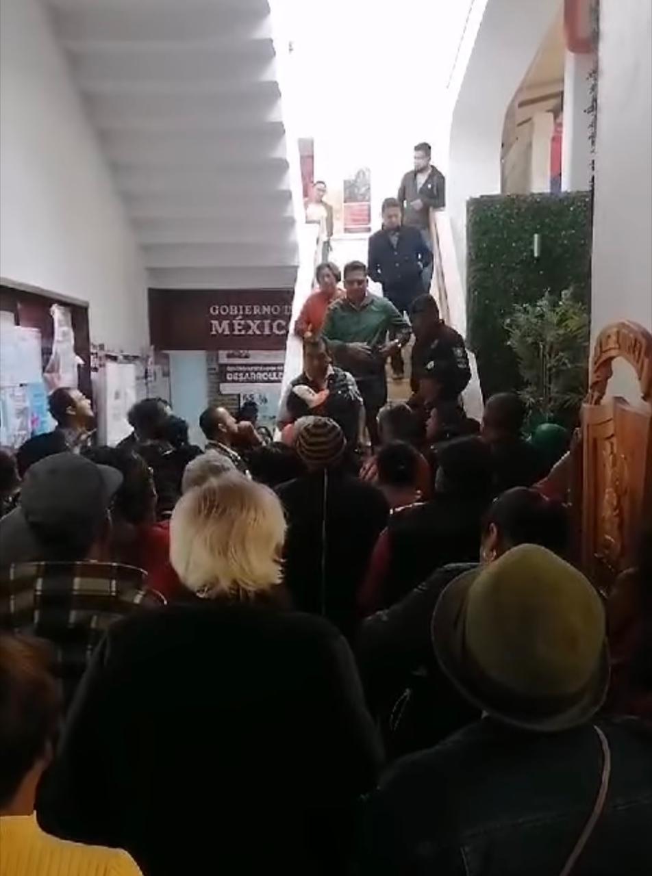 Por: Cortesía ¡Exigen soluciones ante la inseguridad! Ciudadanos de Santa Cruz Tlaxcala se manifiestan